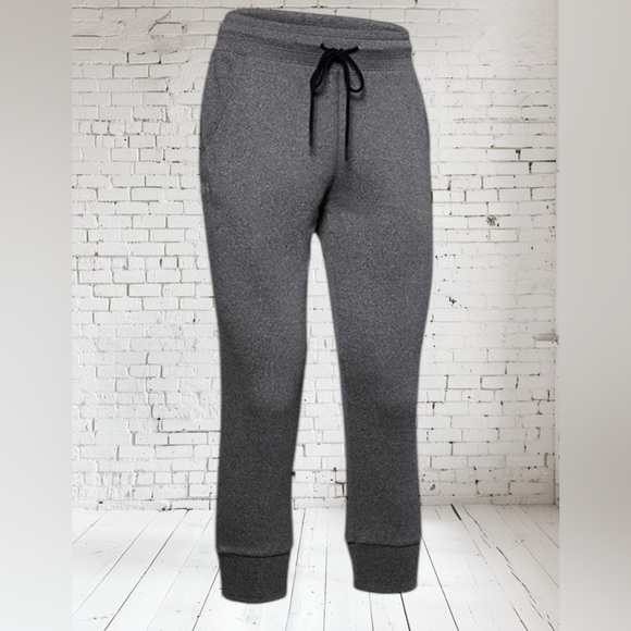 Under Armour Gray Jogger Capris Small NWT | Stretch Fit Moisture-Wicking - Picture 1 of 5